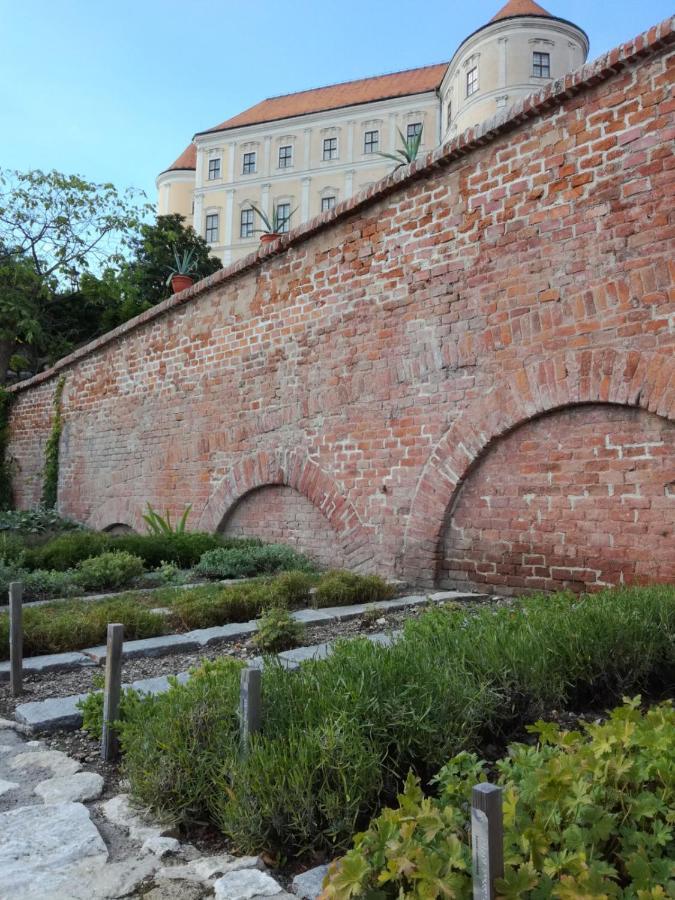 Apartmán Sysel Appartamento Mikulov Esterno foto